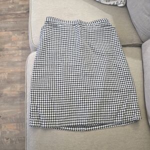Vintage Monochrome Houndstooth Pencil Skirt